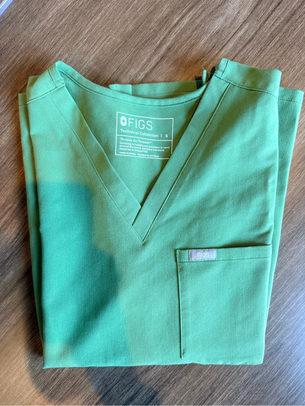Figs V-Neck Scrub Top in green